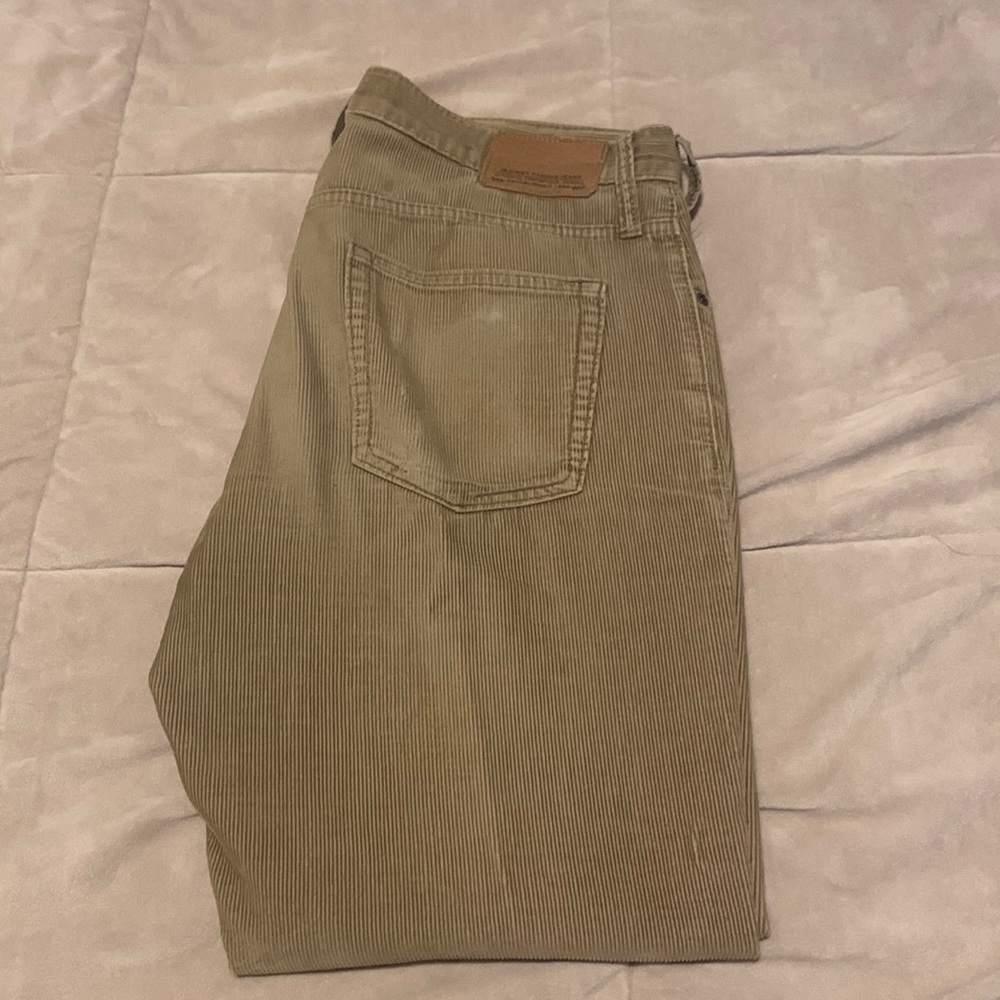 Men’s Old Navy Light Brown Corduroys. Slim Fit. Size 34. Great Condition.